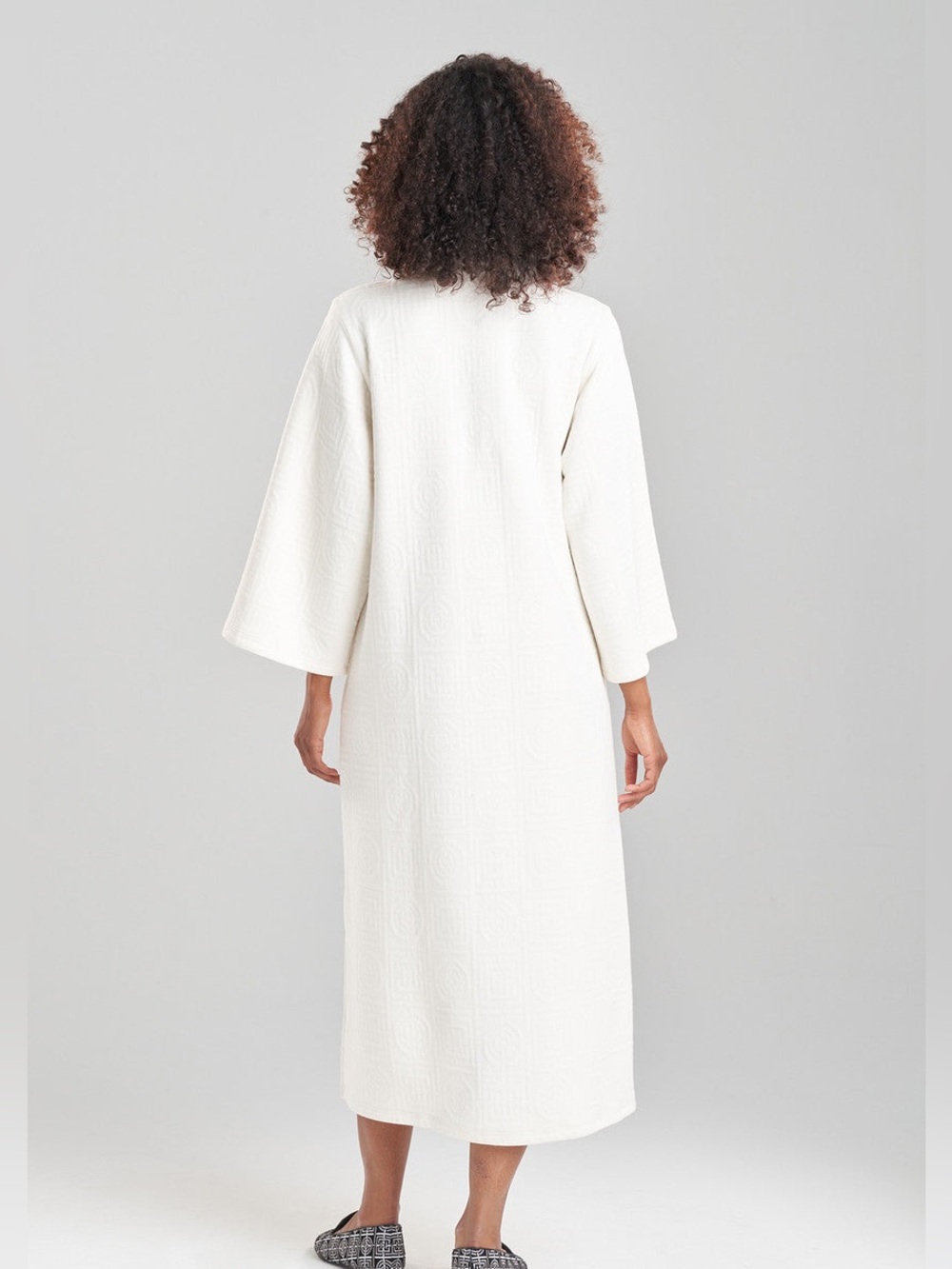 Natori Cream Long Zip-Front Textured Robe - Picture 2 of 14